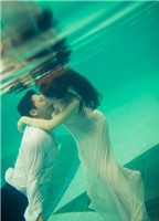 Bí quyết để chụp ảnh cưới dưới nước cho thật đẹp và độc đáo