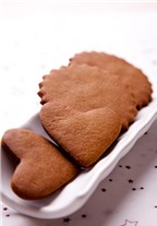 Cách làm bánh quy trái tim vị mật mía