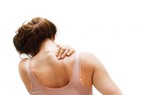 Làm gì khi thường bị đau nhức vùng vai gáy do ngồi nhiều?
