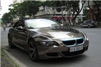 Ngắm BMW M6 mui trần dán decal màu độc trên phố Việt