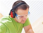 Những nguy hại và phương pháp bảo vệ tai