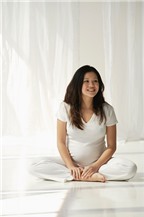 Tập Yoga trước khi sinh: Những điều bà bầu cần biết!