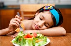 Trẻ bị suy dinh dưỡng, cha mẹ nên chăm sóc thế nào?