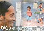Ronaldinho bảo vệ con trai cưng như thế nào?