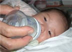 Tiệt trùng và pha sữa cho bé đúng cách