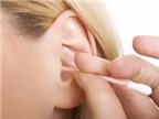 Ráy tai ướt có thể là triệu chứng của ung thư vú