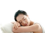 4 thói quen khi nằm ngủ không tốt cho sức khỏe