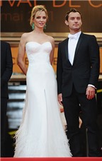 Phong cách dạ hội trắng – đen tại Cannes