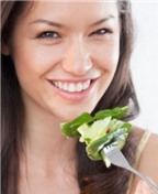 Hoa quả và rau xanh giúp giảm nguy cơ đột quỵ ở phụ nữ