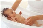 Tắm nước dừa cho trẻ có tốt?