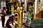 Lễ hội lên chùa ở Lào