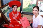 Người đẹp Du lịch mở lớp dạy thư pháp ở Australia