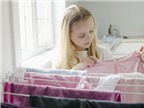 Mặc quần áo phơi trong nhà có hại sức khỏe