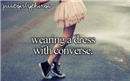 Chút phá cách với Converse và váy ngắn