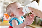 Có nên pha sữa loãng hơn để cải thiện táo bón ở trẻ?
