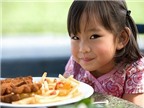 Trẻ biếng ăn: Nên làm gì?