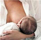 Nguyên nhân và cách khắc phục khi bé lười bú mẹ