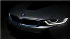 BMW i8 với đèn pha laser có giá 135.925 USD