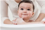 Những việc các mẹ cần đặc biệt chú ý khi tắm cho bé