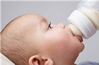 Những cấm kị khi pha sữa cho bé