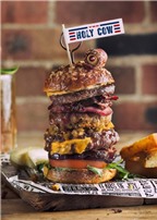 Bánh Hamburger siêu độc với... 17 loại thực phẩm làm từ bò
