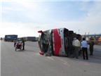 Hải Phòng: Container đâm xe du lịch, 40 người trọng thương