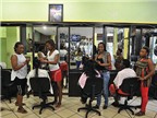 Kiếm tỉ đô nhờ chăm sóc tóc cho phái đẹp ở châu Phi