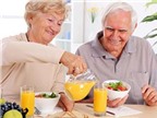Chăm sóc chế độ ăn cho người già thế nào?