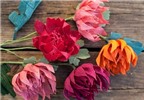 Cách làm hoa giấy xinh xắn trang trí bàn làm việc