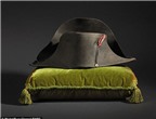 Cận cảnh chiếc mũ nhọn hai đầu “bicorne” nổi tiếng của Napoleon Bonaparte