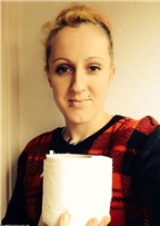 Kỳ lạ người phụ nữ nghiện ăn… giấy vệ sinh