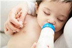Trẻ bị dị ứng sữa: Cha mẹ cần làm gì?