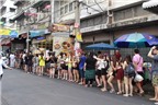 Kiên nhẫn ở tiệm mì hoành thánh ngon nhất Bangkok