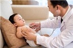 Trẻ bị viêm phổi nên làm gì?