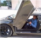 Amir Khan khoe siêu xe Lamborghini