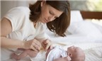 Sai lầm trong việc chăm trẻ sơ sinh mẹ cần biết