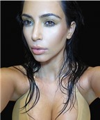 Lý giải thành công kinh ngạc của Kim Kardashian: 'Siêu vòng ba' rẻ tiền hay đắt giá?