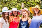 4 cách tân trang mũ rộng vành cho ngày hè thêm mát