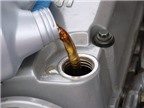 Một số điều cần biết về thay dầu nhớt trên xe tay ga