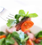 Salad bò chua cay kiểu Thái cực ngon
