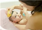 Mẹ có nên dùng chanh để tắm cho bé?