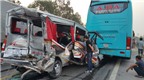 Xe du lịch găm chặt vào đuôi ôtô khách, 11 người bị thương